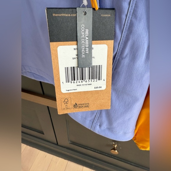 NWT • The North Face V Windbreaker • S • periwinkle gold - Picture 9 of 9